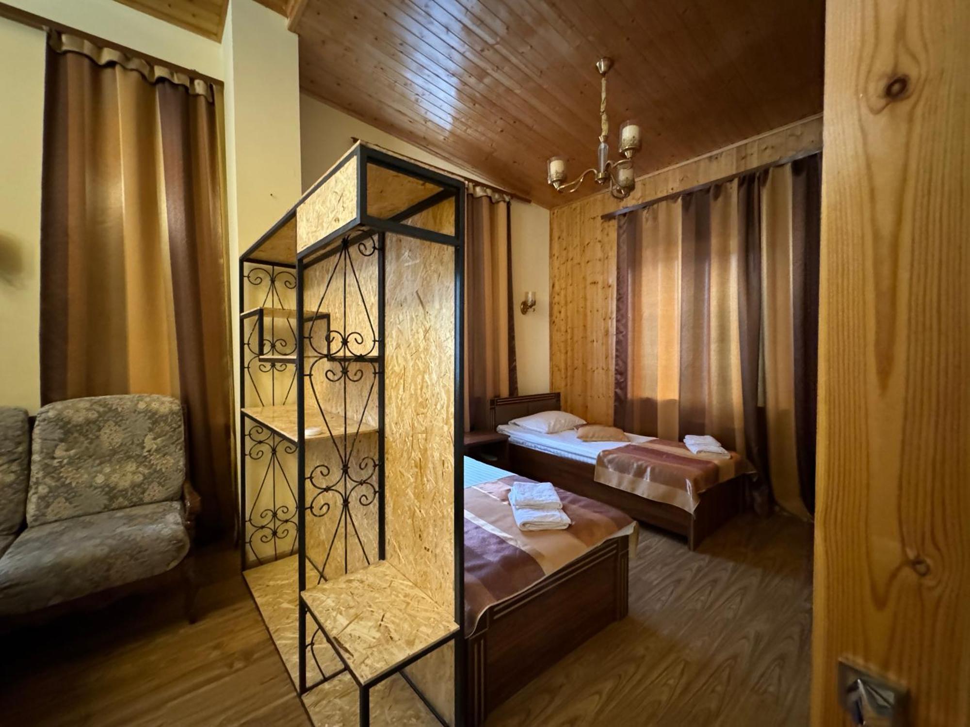Kirch Hotel & Restaurant Goris Exterior photo