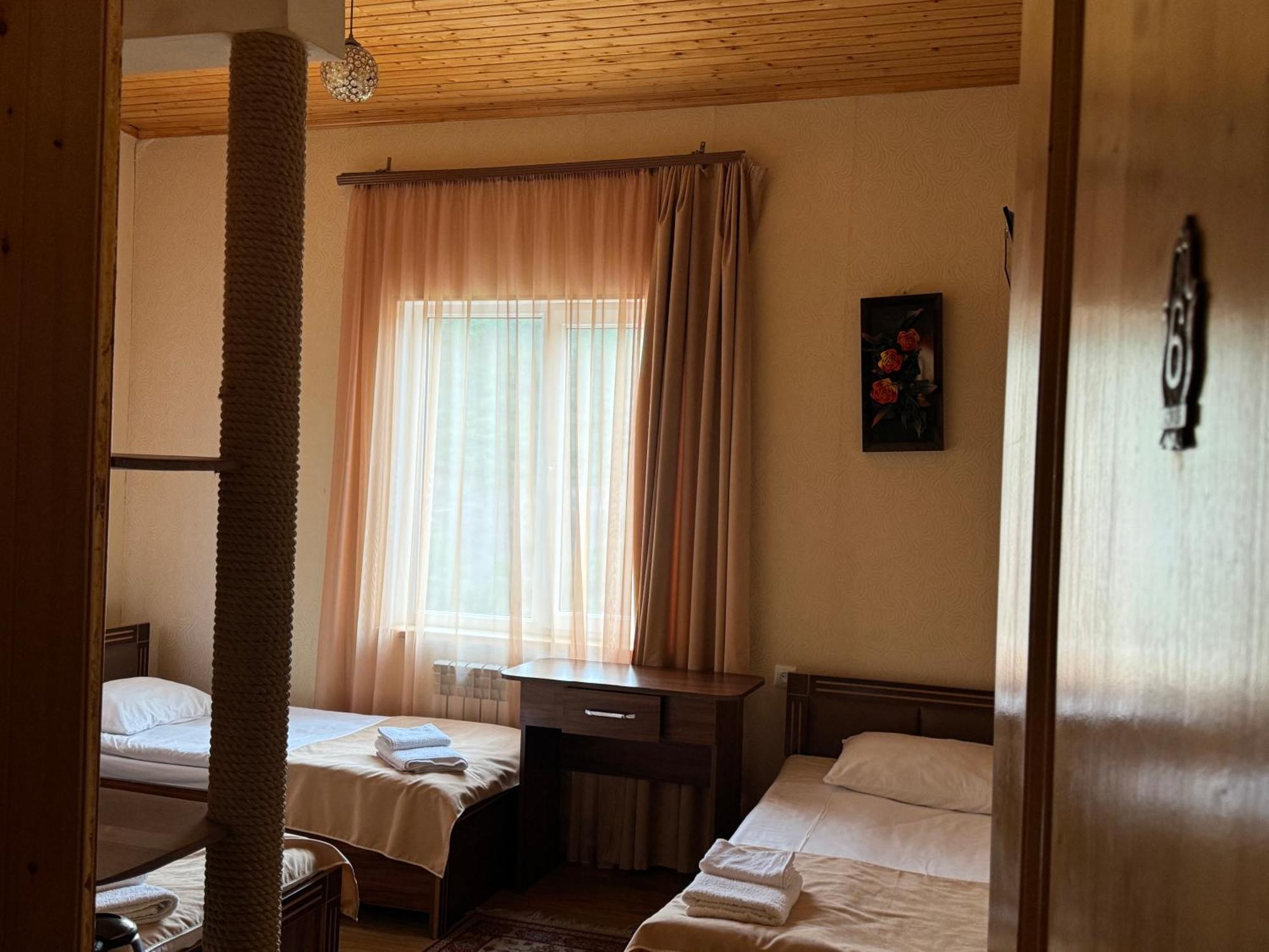 Kirch Hotel & Restaurant Goris Exterior photo