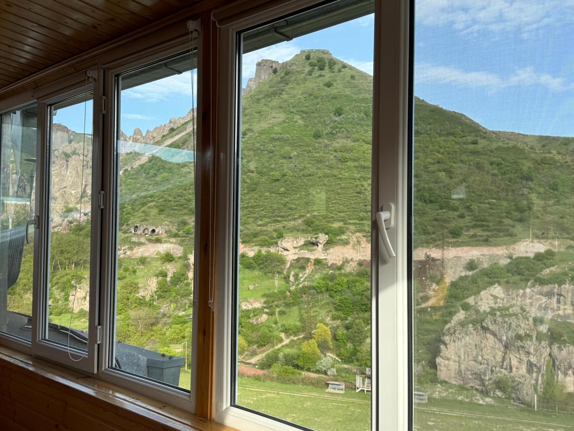 Kirch Hotel & Restaurant Goris Exterior photo